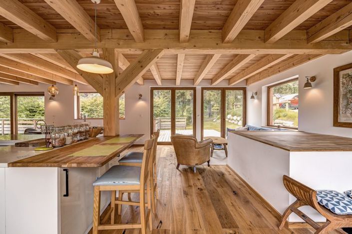 Image No.6-4 Bed Chalet for sale