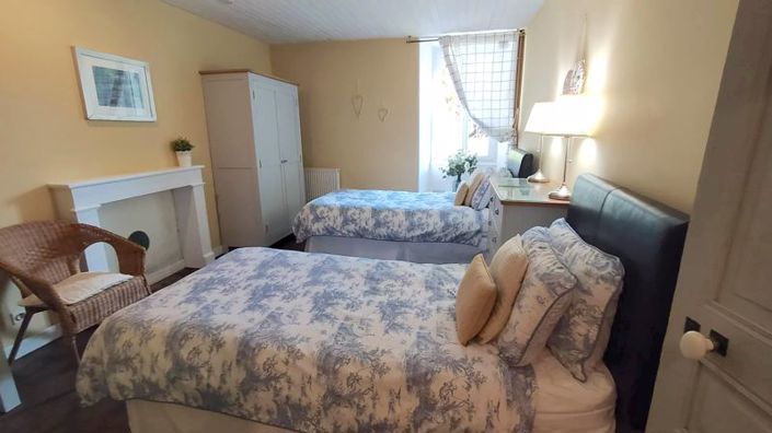 Image No.12-3 Bed Cottage for sale