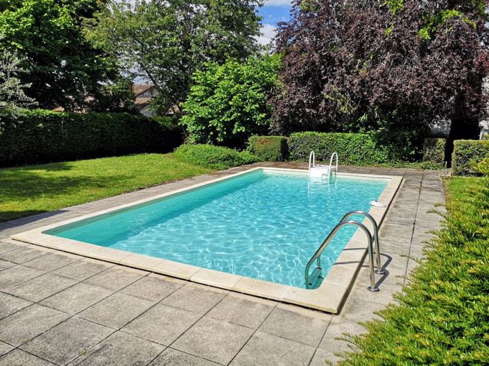 Image No.18-3 Bed Cottage for sale