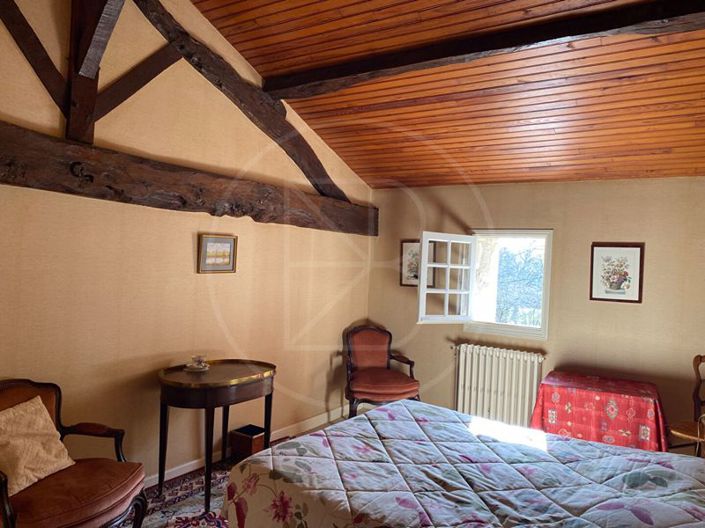 Image No.12-4 Bed House for sale