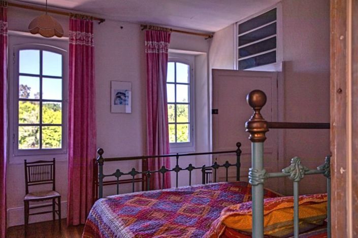 Image No.20-6 Bed House for sale