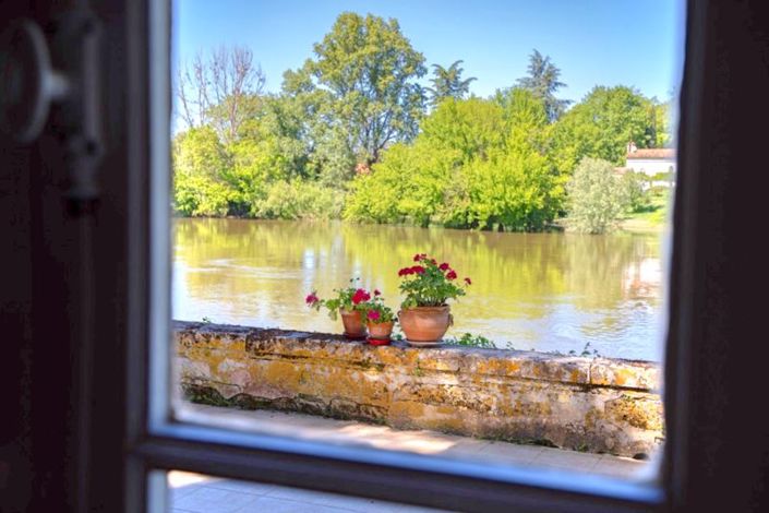 Image No.27-6 Bed House for sale