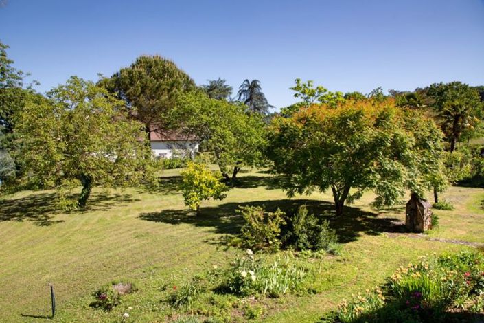 Image No.35-6 Bed House for sale