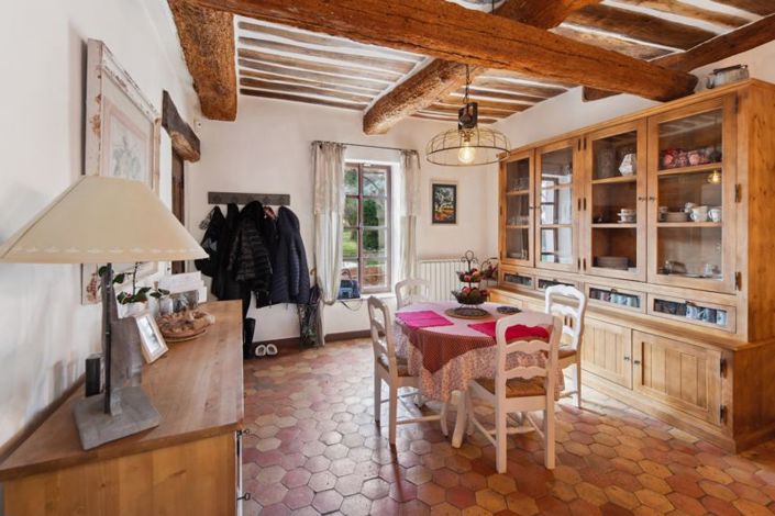 Image No.10-4 Bed Country House for sale