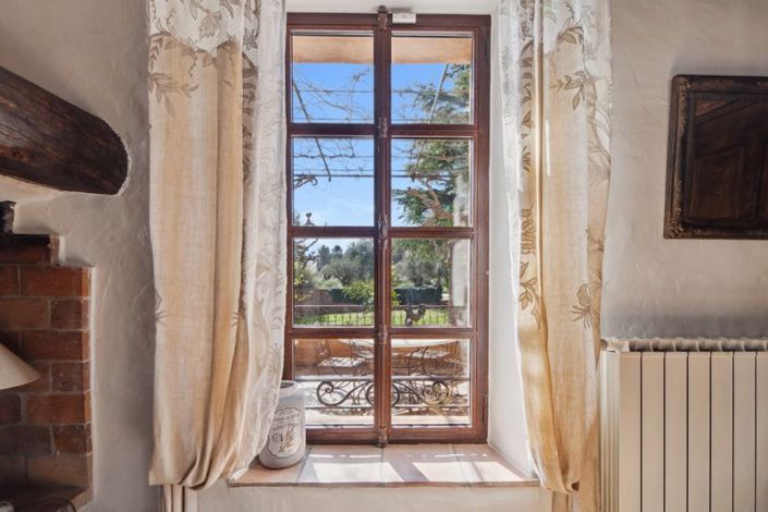 Image No.16-4 Bed Country House for sale