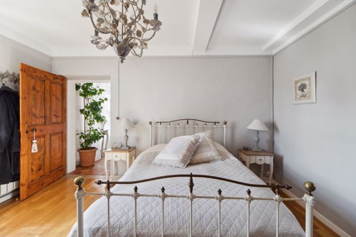 Image No.25-4 Bed Country House for sale