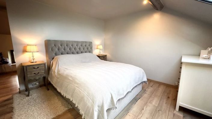 Image No.15-2 Bed House for sale