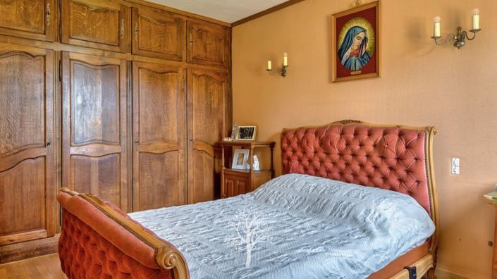 Image No.14-4 Bed House for sale