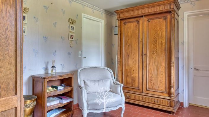 Image No.11-4 Bed House for sale