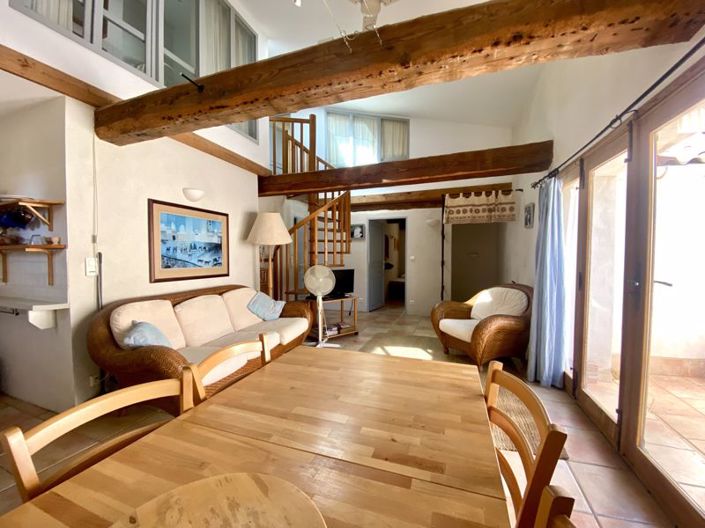 Image No.20-5 Bed House for sale