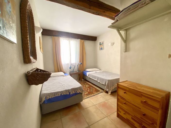 Image No.24-5 Bed House for sale