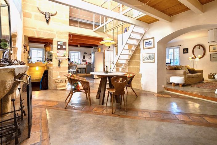 Image No.1-4 Bed House for sale