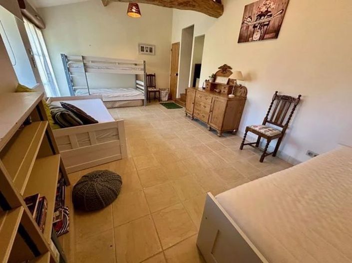 Image No.12-4 Bed House for sale