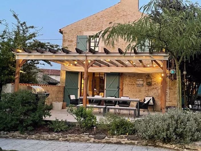 Image No.7-4 Bed House for sale