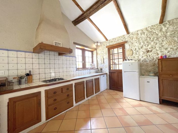 Image No.10-4 Bed Property for sale