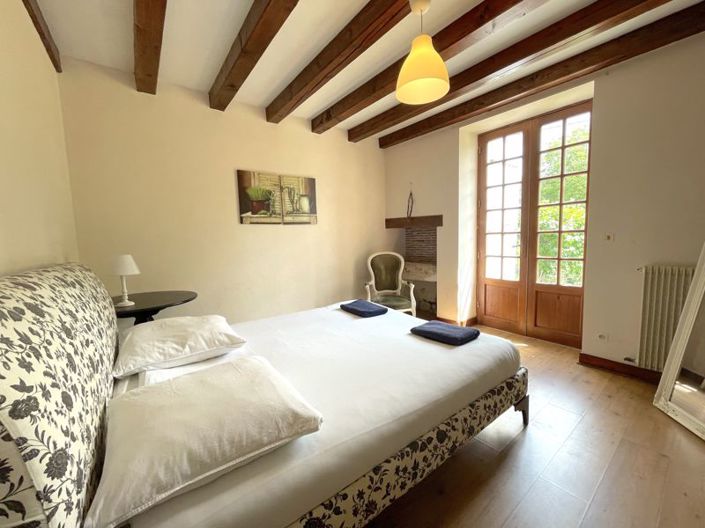 Image No.14-4 Bed Property for sale