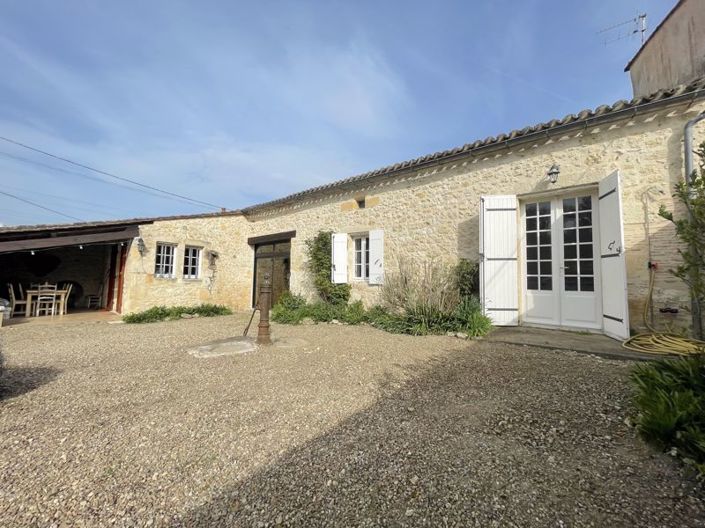 Image No.17-4 Bed Property for sale