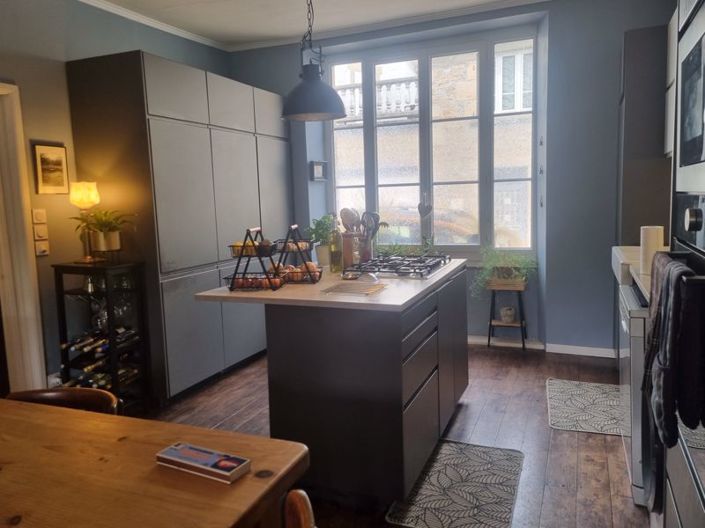 Image No.13-5 Bed House for sale