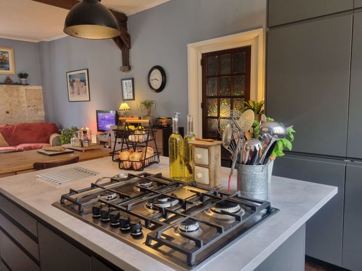 Image No.14-5 Bed House for sale