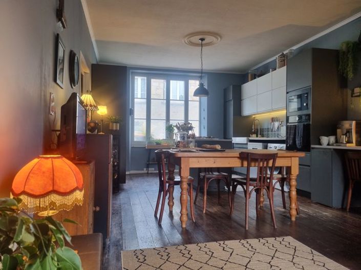 Image No.8-5 Bed House for sale