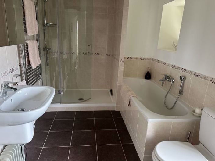 Image No.16-3 Bed House for sale