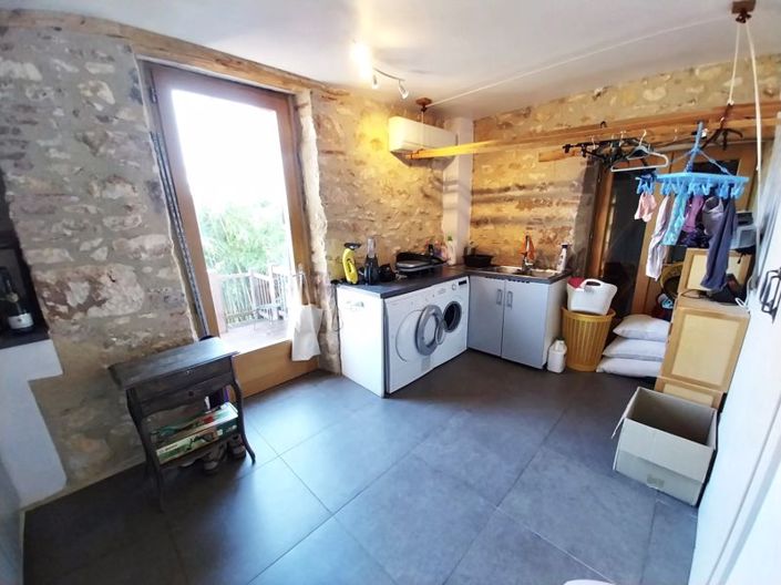 Image No.16-3 Bed Country House for sale