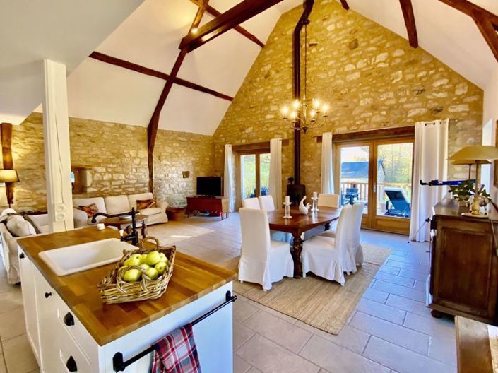 Image No.2-4 Bed Farmhouse for sale