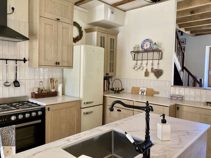 Image No.13-4 Bed Farmhouse for sale