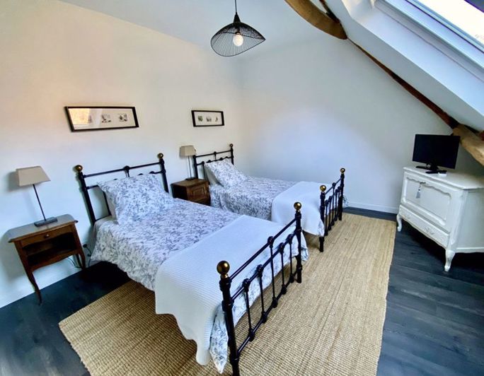 Image No.27-4 Bed Farmhouse for sale