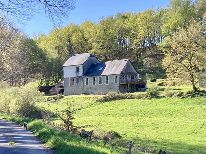 Image No.1-4 Bed Farmhouse for sale