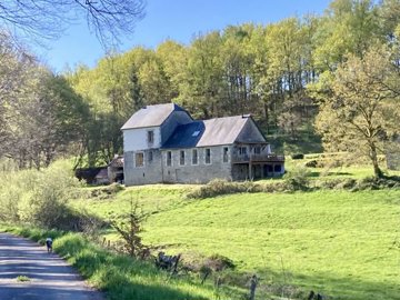 4 Bed Farmhouse for sale