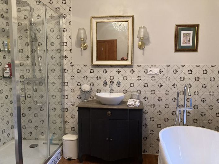 Image No.35-4 Bed Farmhouse for sale