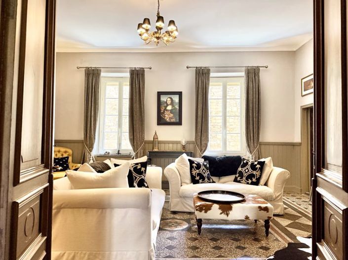 Image No.4-8 Bed Townhouse for sale