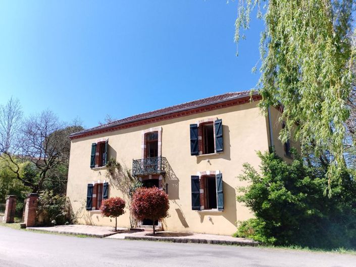 Image No.1-4 Bed House for sale
