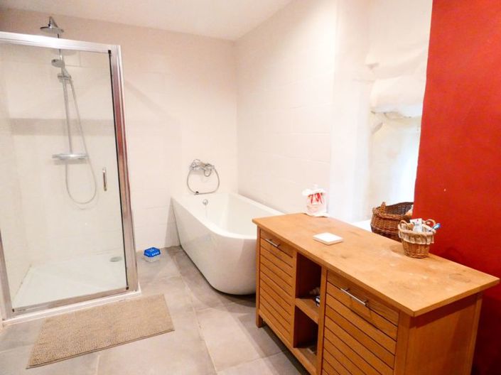 Image No.17-4 Bed House for sale