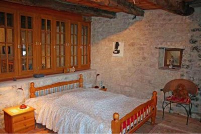 bedroom-3-with-access-to-mezzanine-study-area