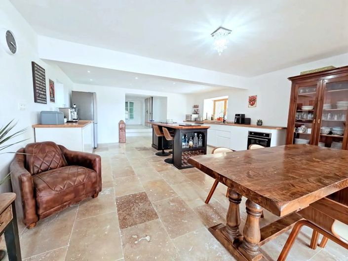 Image No.10-5 Bed House for sale