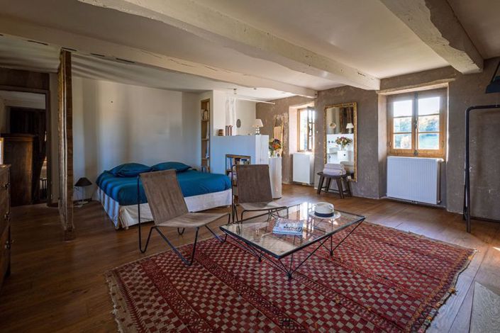 Image No.25-7 Bed House for sale