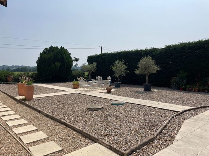 Image No.15-3 Bed House for sale