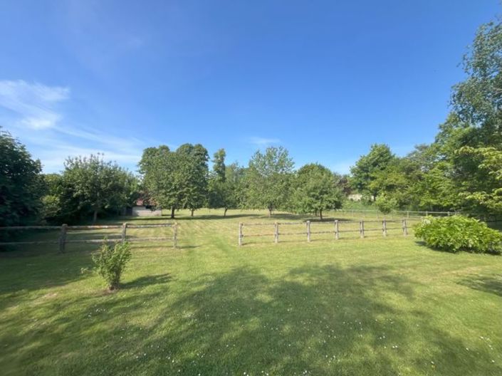 Image No.4-6 Bed House for sale