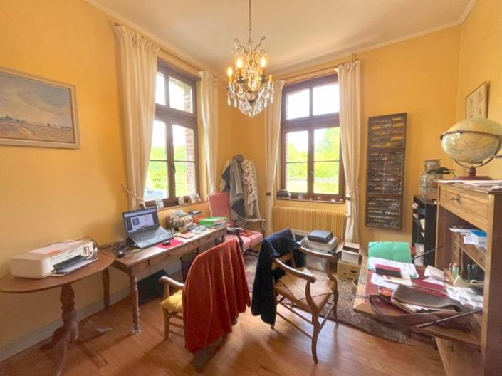 Image No.7-6 Bed House for sale