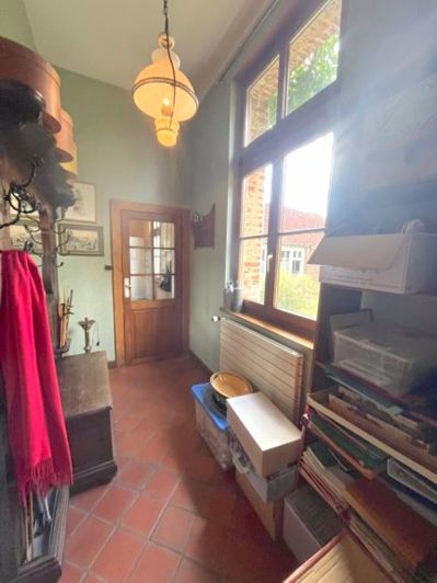 Image No.8-6 Bed House for sale