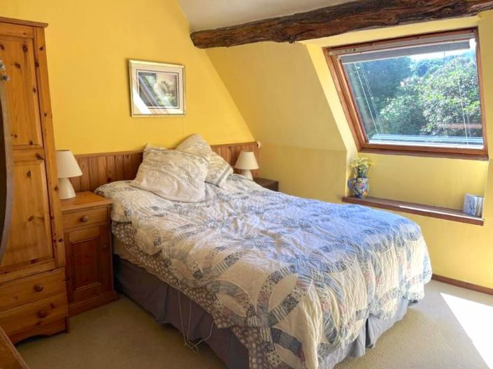 Image No.10-3 Bed House for sale