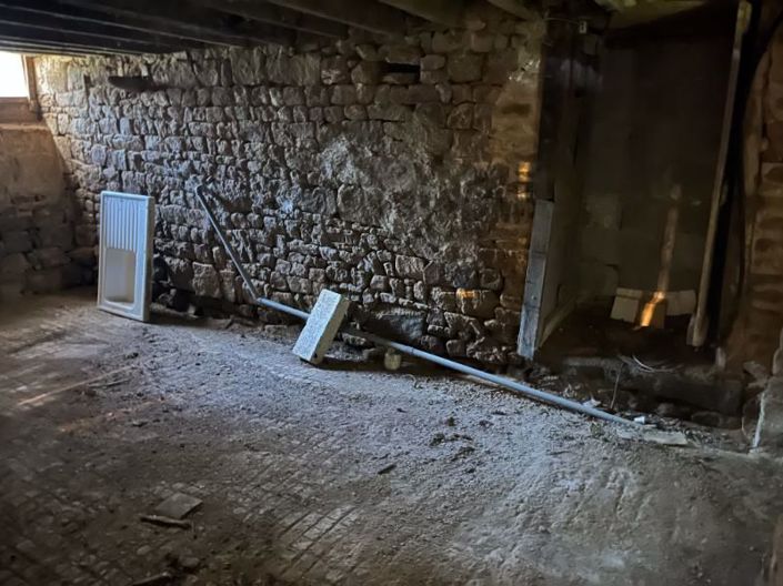 Image No.20-3 Bed House for sale