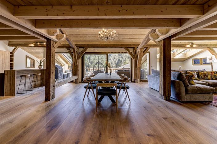 Image No.1-7 Bed House for sale