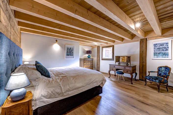 Image No.18-7 Bed House for sale