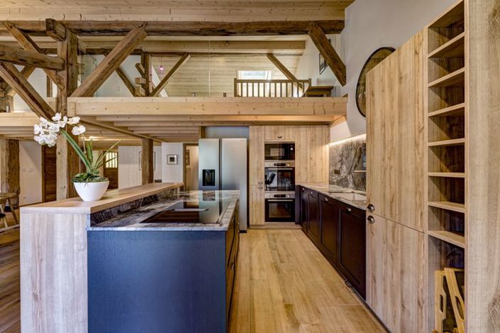 Image No.24-7 Bed House for sale