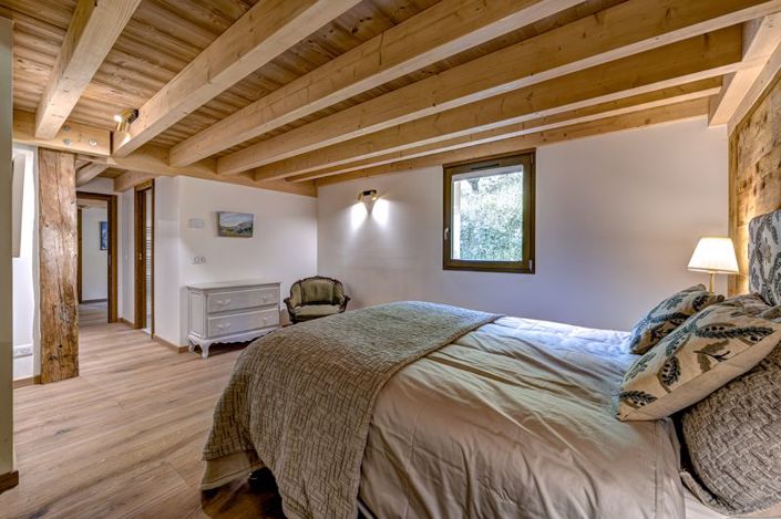 Image No.31-7 Bed House for sale