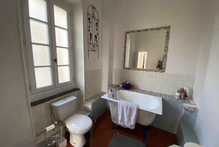 Image No.21-9 Bed House for sale