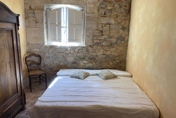 Image No.23-9 Bed House for sale